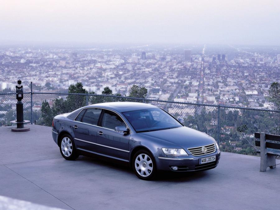  Volkswagen Phaeton V8 2002 года  (фото 9 из 12)